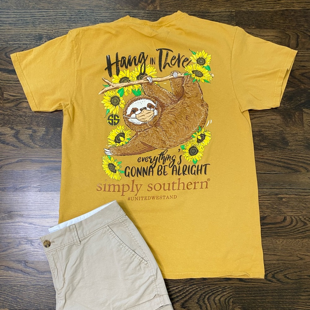 EUC Simply Southern ‘hang in there’ T-shirt medium